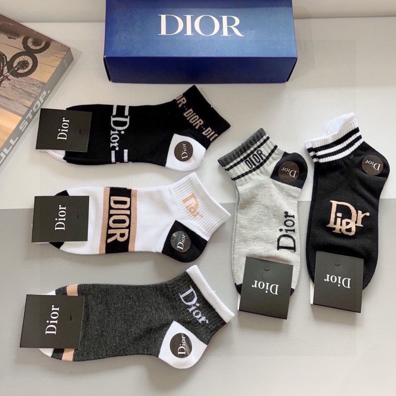 DIOR